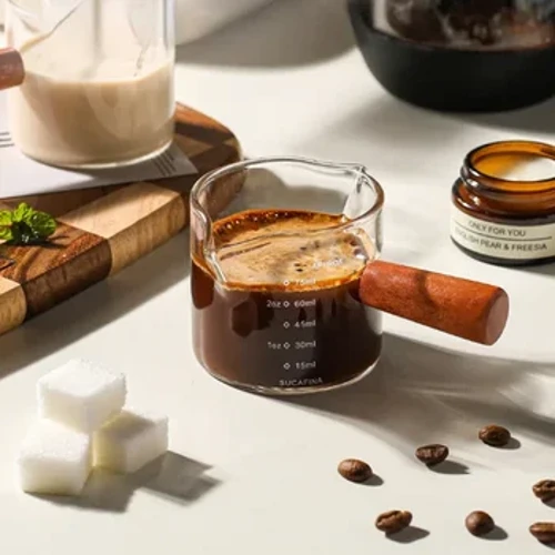 Stekleni vrč za kavo, vrč za mleko, penilec, mini espresso kuhalnik, lonček za čaj, majhen aparat za kavo, kozarec z dvojno tehtnico, kuhinjski dodatki