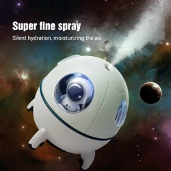 Namizni vlažilec zraka z vesoljsko kapsulo Ultrazvočni razpršilec vode za aromaterapijo s hladno meglo in LED lučko Astronaut Humidificador