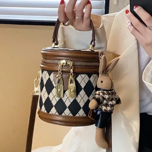 Borsa da donna per le donne Moda Designer di lusso Cerniera Piccole borse per le donne Borsa a tracolla a secchiello in pelle 2023 Nuova tendenza pendente