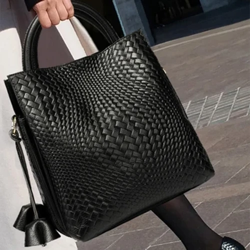 Ženska Bucket Bag od prave kože 2022. Nova modna ležerna ručna ženska torba Torba velikog kapaciteta u stilu putničkog stila