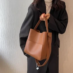 Bucket Skulder Sidetasker til Kvinder 2023 Kvindelige Designere Trend Small Læder Crossbody Taske Håndtasker og punge