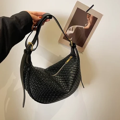 Kvinnor Daglig axelväska justerbar rem vävd enkel hobo dumpling väska fast färg snygg axelväska shoppingväska