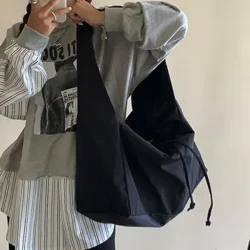 Ležerna najlonska torba za rame, ženska torba velikog kapaciteta, crna jednobojna torba Putna prijenosna torba Cool Hobo torba