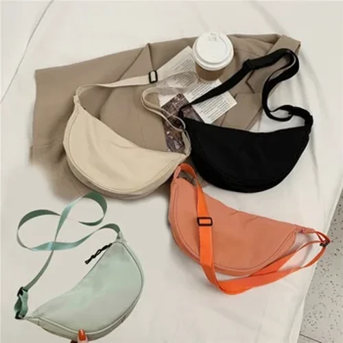 Madingas nailoninis laisvalaikio Hobos krūtinės krepšys pažasties krepšys Crossbody Bag Moteriškas lengvas krepšys per petį Naujas koldūnų krepšys