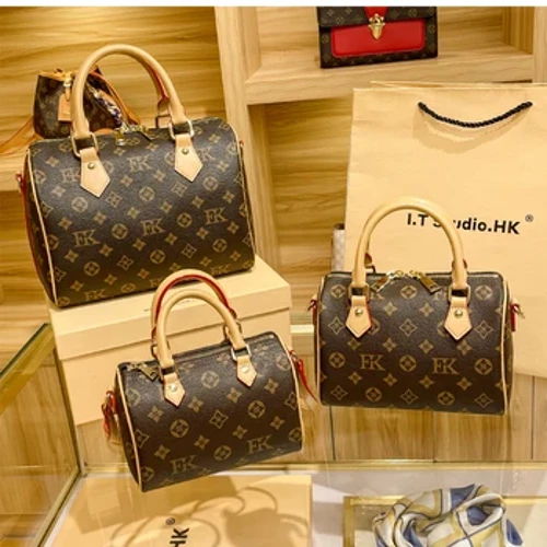 2024 Luksusmærke Mode Håndholdt niche Boston Pudetaske Højkvalitets Kvinder Crossbody Old Flower Alsidig skuldertaske