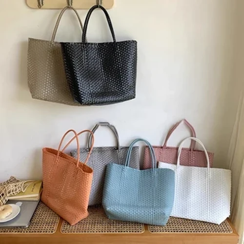 Borsa da spiaggia in tessuto solido Ins Borsa da viaggio per vacanze di grande capacità Picnic Borsa a tracolla da donna all'aperto Cestino per verdure in tessuto
