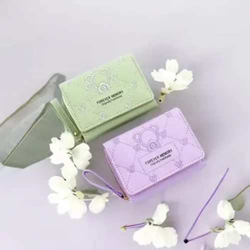 Süße, kurze, modische Damen-Geldbörse mit Stickerei, Stickerei, Null-Geldbörse, dreifach gefaltete Tasche für mehrere Karten, große Kapazität
