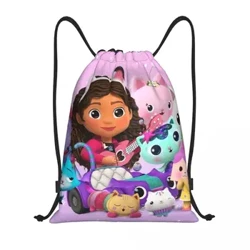 การ์ตูน Gabbys ตุ๊กตากระเป๋าเป้สะพายหลัง Drawstring กระเป๋าผู้หญิงผู้ชายน้ำหนักเบา Gabby Mercat Gym กีฬา Sackpack กระสอบสำหรับการฝึกอบรม