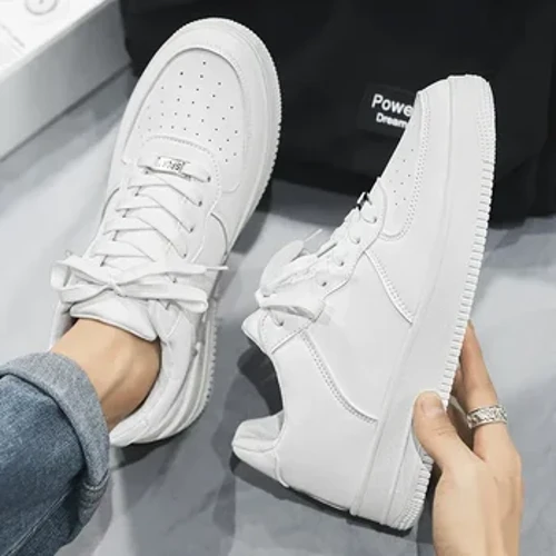 Bróga Spóirt Ócáideacha d'Fhir Árasáin Faisean Bán 2024 Dearthóir Nua Sneakers Só Man Bróga Leadóige Dath Soladach Zapatillas Hombre