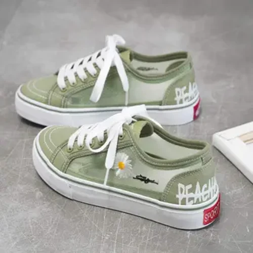 Scarpe da ginnastica di tela da donna di nuovo stile Studentessa di moda coreana Scarpe in maglia di pizzo tutto-fiammifero Piccola margherita ricamata Zapatillas Mujer