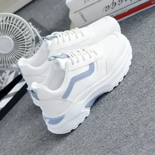 Sneakers Gwyn Sylfaenol Amlbwrpas Merched 2023 Arddull Newydd Myfyriwr Esgidiau Sgrialu Sgrialu Arddull Fflat Trwchus Gwaelod Hong Kong