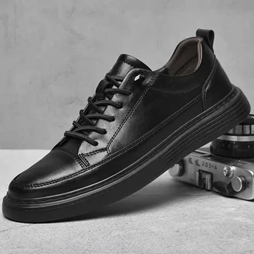 Herrskor 2022 Klassisk utomhus skateboardsko Mode Herr Sneakers Högkvalitativa sportbrädeskor Korea stil Herr Fritidsskor