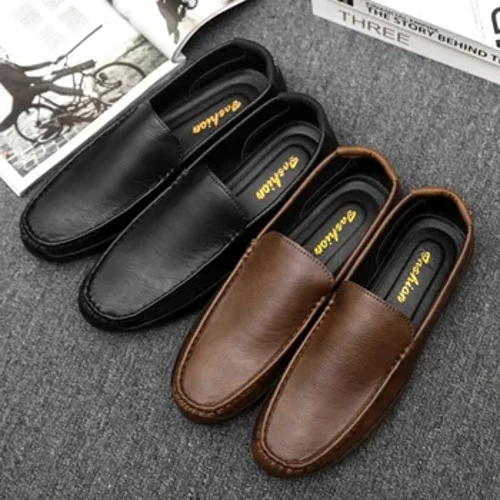 2024 Esgidiau Dynion Lledr Gwirioneddol Newydd Esgidiau Moethus Achlysurol Brand Men Loafers Moccasins Eidalaidd Slip Anadlu ar Esgidiau Gyrru Dynion