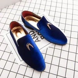 2024 Modefest och bröllop Handgjorda Herr Loafers Herr Sammetsskor Blad och guldspänne Herr Klänning Sko Herr Flats ST384
