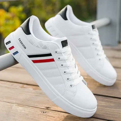 Meeste tossud vabaajajalatsid Meeste tasapinnalised Zapatillas Hombre Kerged Pu-nahast hingavad kingad Meeste valged tennised spordijalatsid