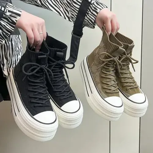 2024 handel zagraniczny transgraniczny damskie buty Martin z nogawkami buty latające okrągła głowa z modnymi butami
