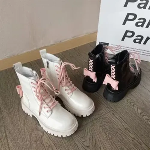 Ngọt Ngào Thoáng Mát Giày Bốt Martin Nữ Mùa Hè Nơ Màu Hồng Sơn Mài Da Skinny Xe Máy Giày Bốt Đế Dày Cổ Ngắn Phong Cách Anh Quốc