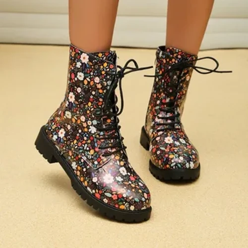 Модні жіночі чоботи Martin Boots 2023 Нові універсальні модні короткі чоботи з графіті на товстій підошві