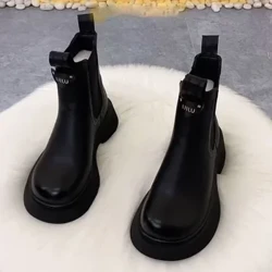 SLTNX 2023 Musim Dingin Baru Kepala Bulat Tumit Tebal Gaya Inggris Kulit Matte Martin Boots Non-Slip Platform Fashion Wanita Booties