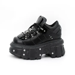 Esgidiau Merched Newydd Arddull Punc Lace-up Heel Uchder 6CM Platform Esgidiau Menyw Gothig Ffêr Roc Boots Addurn Metel Sneakers Menyw