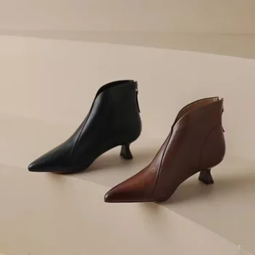 Sepatu Wanita Mulut Cethek 2024 Baru Kualitas Tinggi Ujung Runcing Sepatu Bot Wanita Nyaman Tumit Rendah Komuter Kantor Sepatu Wanita