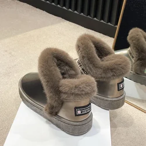 2024 Musim Gugur Musim Dingin Baru Sepatu Modis untuk Wanita Menebal Sepatu Bot Salju Wanita Plus Beludru Non-Slip Chic Wanita Tengah Boots