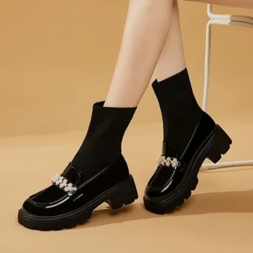 Tykkhælt plattform Mary Jane Sko Dame 2023 Nye strikkede pustende damesokker Støvler Sweet Pearl Design Svart Kort Boot