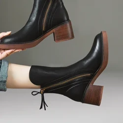 Chelsea Square Heel Platform buti za Wanawake 2023 Buti Mpya za Kubuni Zipu ya Ngozi ya Pu kwa Wanawake Mitindo ya Chunky Ankle Botines