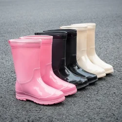 Esgidiau glaw canol lloi menywod esgidiau rwber gwrth-ddŵr gardd gwaith caled Galoshes benywaidd rwber cist cist pysgota diogelwch gwrthlithriad esgidiau cegin