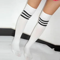 Naisten miesten jalkapallosukat Muoti Stripe Print Polvikorkeat Urheilusukat Polven yli Pitkät jalkapallosukat