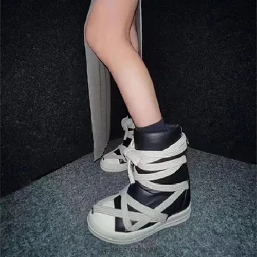 2023 Ardán Sneakers Barr Ard Cors Ceangailte Bróga ócáideach na bhFear Bróga Mná Sneakers Árasáin Cúiseacha Deartha Bótaí Rúitín Méid 44