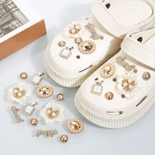 Imfashini Entsha Isetha Imbobo Yezicathulo Izintelezi Izesekeli Ibhande Lezicathulo I-Cute Pearl Bear Amanzi Iketango Ledayimane I-DIY 3D Shoes Decorations
