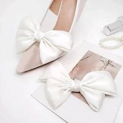 1 para elegancka klamra do butów z kokardką dla kobiet jednokolorowe kropki klipsy do butów akcesoria obuwnicze dekoracje weselne do butów