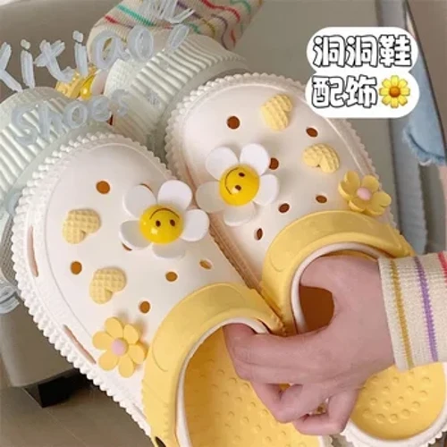 Bán Hàng Hot Mới Nụ Cười Dễ Thương Trang Trí Hoa Trang Trí Giày Cúc Nhỏ Giày Hoa Trang Trí Khóa Thành Phẩm Có Thể Tháo Rời