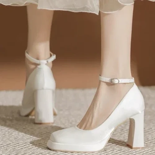 Platform na mataas na takong para sa mga kababaihan chunky heels Mary Jane satin square head bridal shoes Mga sapatos na pangkasal na solong sapatos