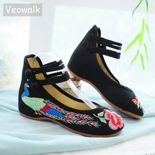 I-Veowalk Big Size 34-43 Isitayela SaseShayina I-Peacock Embroidery Amafulethi Abesifazane Amafulethi Amadala e-Peking Soft Sole Casual Casual Breathable Indwangu Yezicathulo Zowesifazane