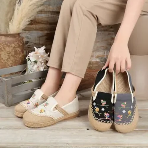 Novo estilo étnico de verão feminino único preguiçoso sapatos largos dedo do pé redondo algodão cânhamo bordado sapatos mori menina conforto casual flattie