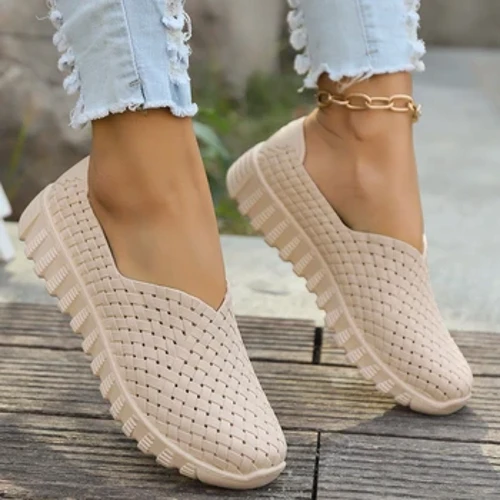2024 Flat Light Fashion Vævede Damesko Stor Størrelse Blød Sål Mor Fritid Udhulet Stof Sko Sportssko