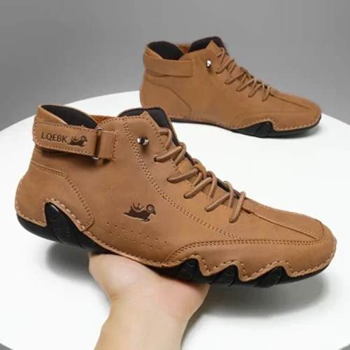 Izicathulo zesikhumba zamadoda ama-Casual Sneakers 2023 Izithuthuthu Ezingenamanzi ze-Ankle Boots I-Italian Brand Men Shoes Izicathulo zokunethezeka zekhwalithi ephezulu