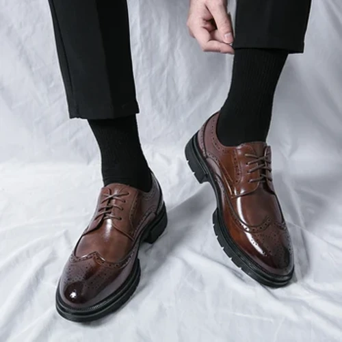 Erkek ayakkabıları Deri Erkek Moda Oxfords Ayakkabı 2024 Sıcak Satış El Yapımı erkek resmi ayakkabı Lüks Marka Bağcıklı erkek Damat Ayakkabı