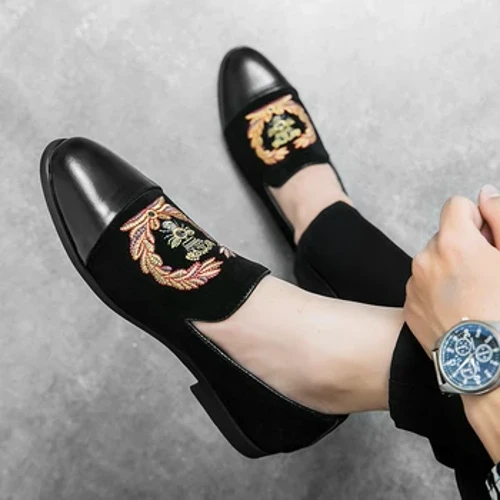 Herrmode Mockaläder Broderi Loafers Herr Casual tryckta mockasiner Oxfords Skor Man Party Driving Flats EU storlek 38-45
