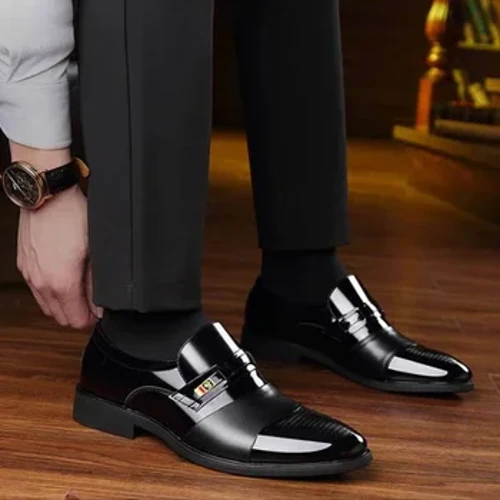 Viatu vya Biashara vya Viatu vya Wanaume Viatu vya Ngozi vya kifahari Vyeo Rasmi vya Oxfords Casual Office Slip on Work Loafers Plus Size Fur Viatu