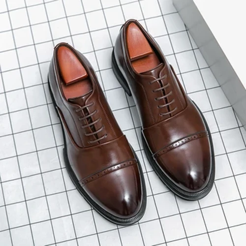 Scarpe da uomo in pelle di lusso Scarpe eleganti da uomo in pelle da uomo Oxford a punta stringate da uomo di alta qualità 2024 Scarpe da uomo da ufficio per gentiluomo