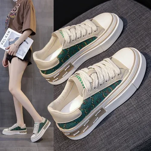 Nouvelle plate-forme Sneaker épais décontracté vulcanisé confortable hauteur augmentant les formateurs talon caché femmes printemps automne bateau toile chaussures