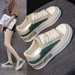 Nouvelle plate-forme Sneaker épais décontracté vulcanisé confortable hauteur augmentant les formateurs talon caché femmes printemps automne bateau toile chaussures