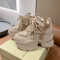 Kvinder Walking Sneakers Efterår Snøre-Snøre Høj Platform Chunky Sko Åndbar lædersko 10CM Vinter kilehæl Fritidssko