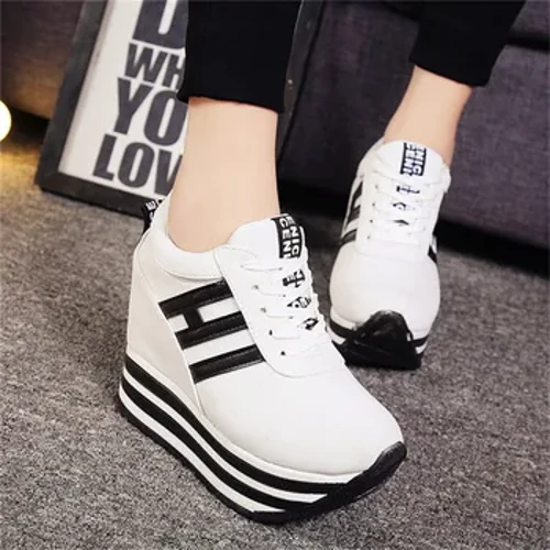 Llwyfan Merched Fflat Esgidiau Achlysurol Llethr Cudd Sneakers Heel Sneakers Merched Vulcanized 9 Cm Cynyddu Gwanwyn Hydref Frosted Suede Inner
