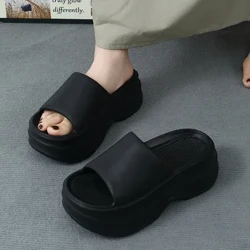 Comwarm Moud Fraen Flaach Sandalen Summer Fraen Plattform Sandalen Fersen Strand Slippers Outdoor Soft Cloud Doheem Schong Fir Fraen