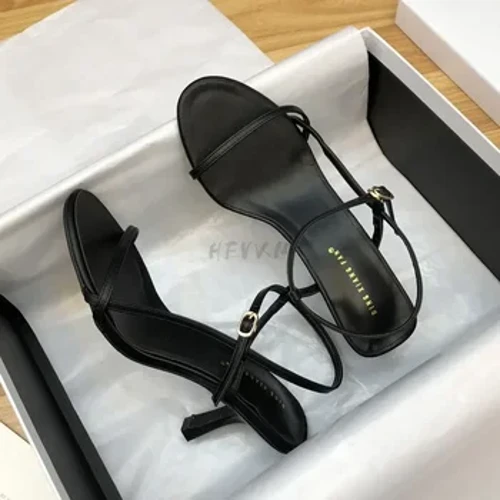 Izimbadada Zasehlobo Eziphansi Owesifazane Wesikhumba Isudi Yesikhumba Yesifazane E-Beige Yabesifazane Izicathulo Eziphakeme Izithende Eziphansi Ezinezithende Ezimnyama Induduzo Entsha Ye-Stiletto Ama