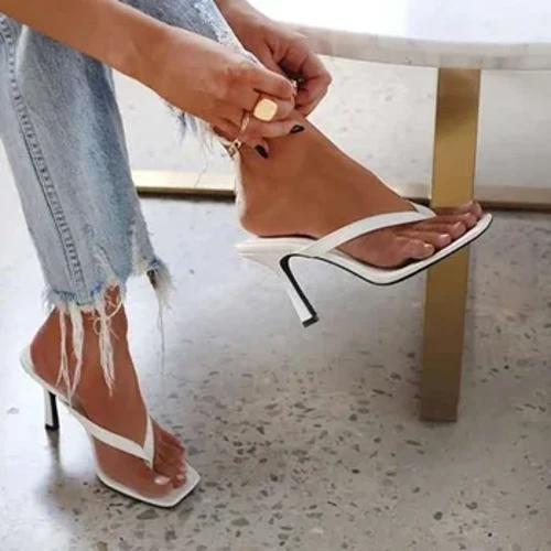 I-Stylish Women's Heel Flip Flops Izithende Eziphakeme Ezimnyama Izimbadada Ezimhlophe Abesifazane Ama-Mules Slippers Izicathulo Zabesifazane Zasehlobo 36-42 Calzado Mujer